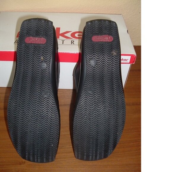 Rieker Antistress Black Leather Slip On Celia Loafers Womens EUR Sz 39 US Sz 8 - Picture 2 of 7